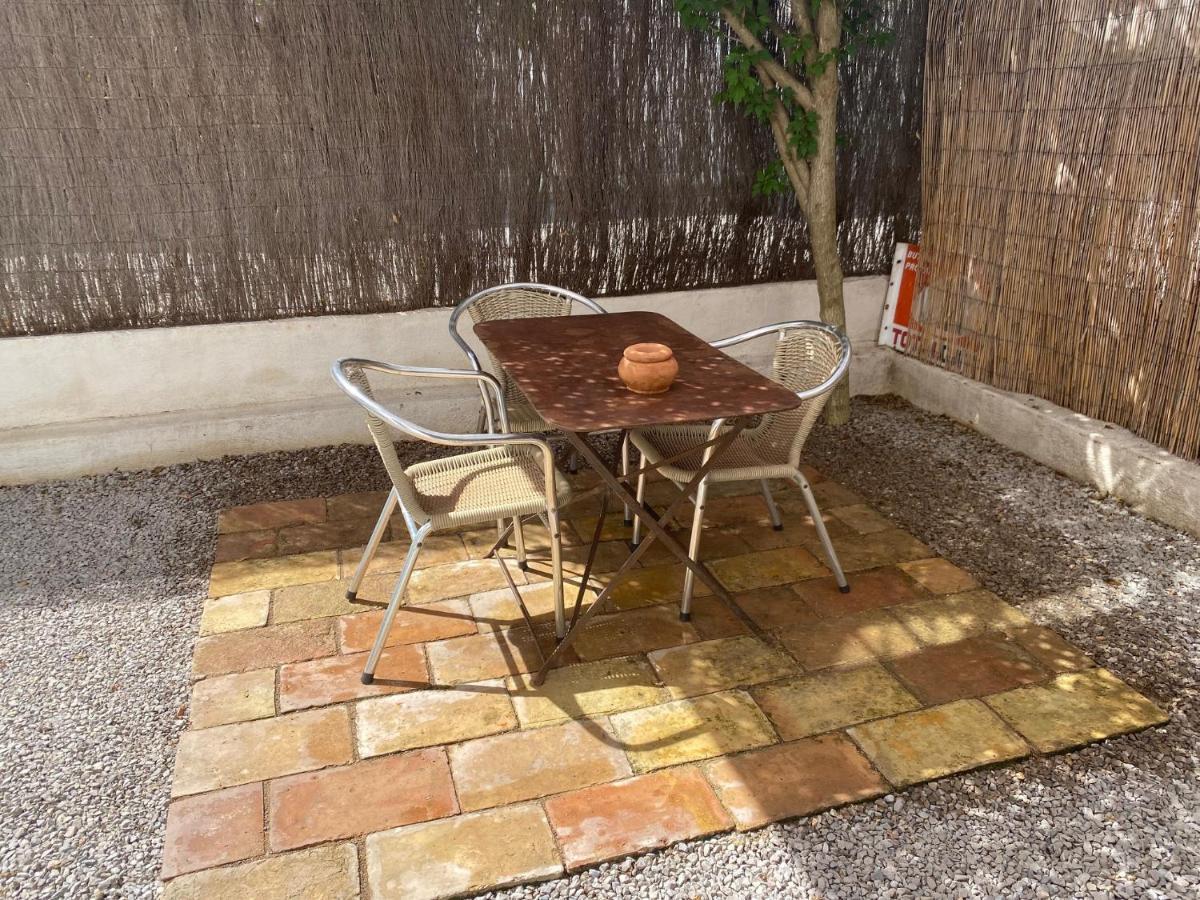 Grand Studio De 38M2 Et Cour Independante De 25M2 Dont Wifi Et Netflix Apartment Montpellier Bagian luar foto